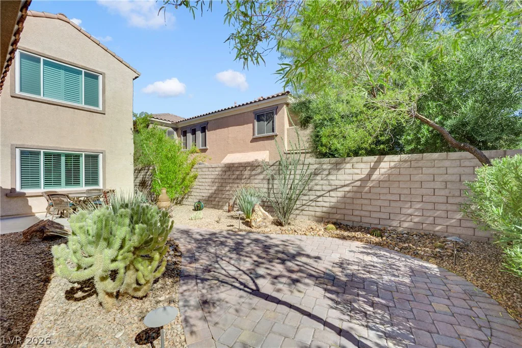 823 Paseo Cerro, Las Vegas, NV 89138