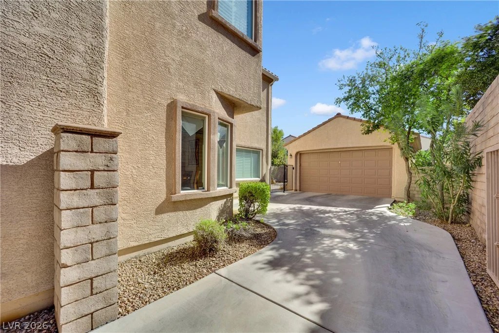 823 Paseo Cerro, Las Vegas, NV 89138