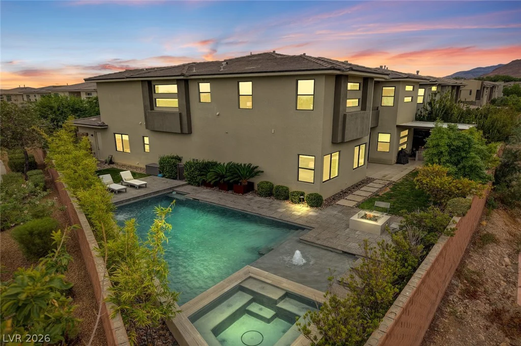1 Moonfire, Las Vegas, NV 89135