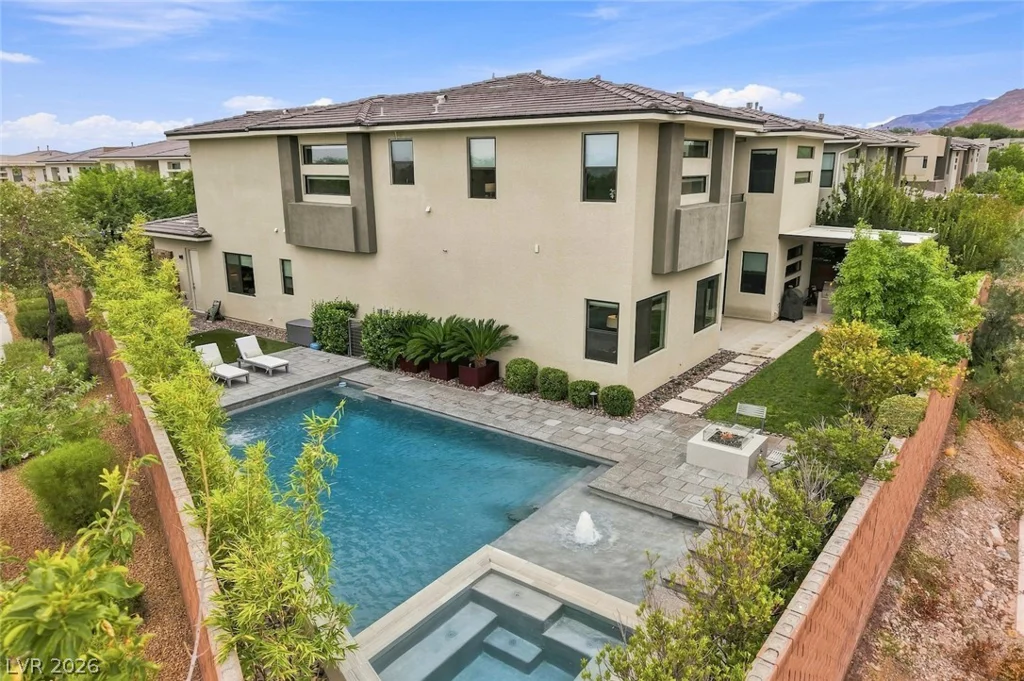 1 Moonfire, Las Vegas, NV 89135