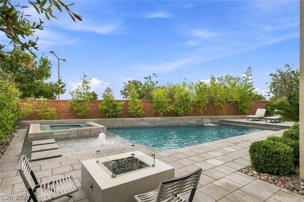 1 Moonfire, Las Vegas, NV 89135