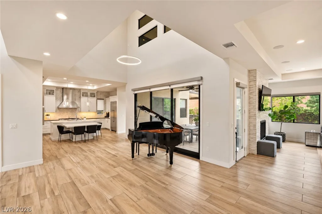 1 Moonfire, Las Vegas, NV 89135