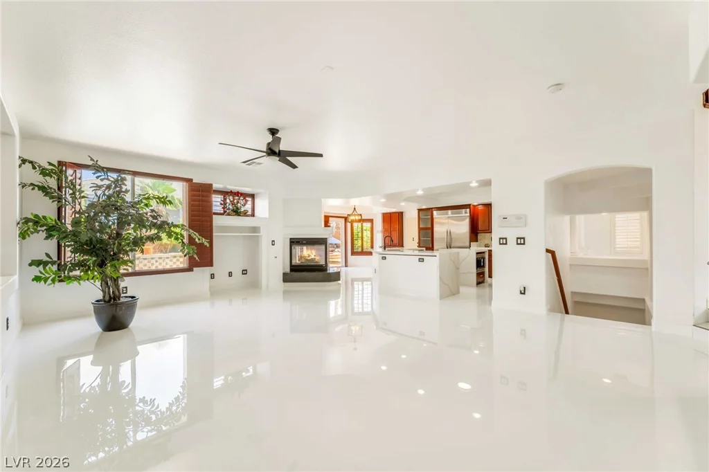 7526 Gossamer Wind, Las Vegas, NV 89139