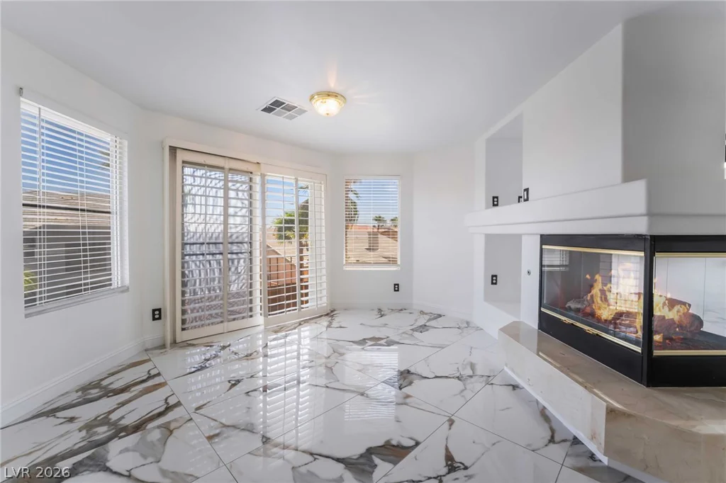 7526 Gossamer Wind, Las Vegas, NV 89139