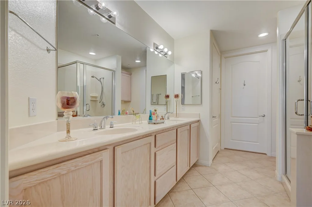 50 Serene, Las Vegas, NV 89123