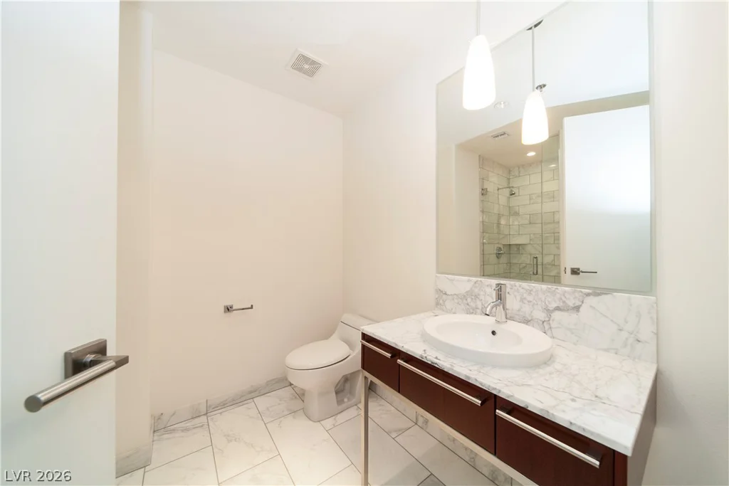 4471 Dean Martin, Las Vegas, NV 89103