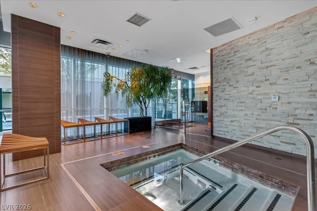 4471 Dean Martin, Las Vegas, NV 89103