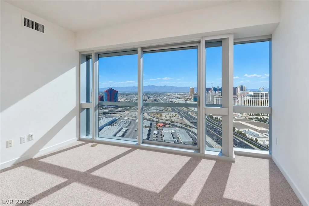 4471 Dean Martin, Las Vegas, NV 89103