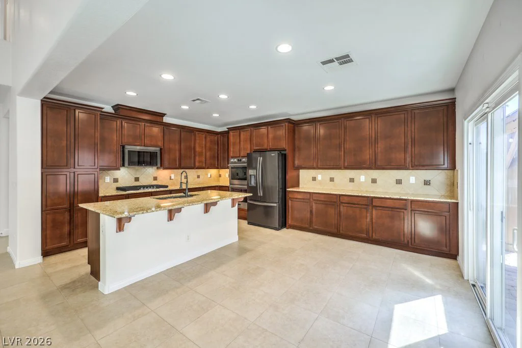 8229 San Mateo, North Las Vegas, NV 89085