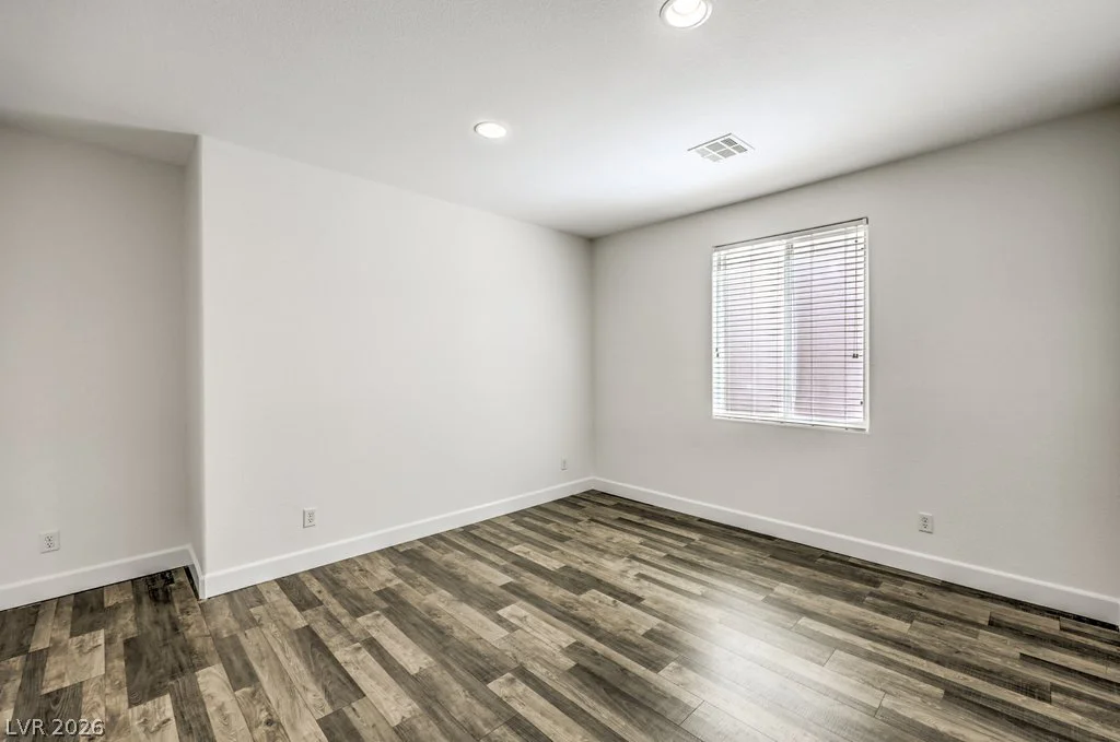 8229 San Mateo, North Las Vegas, NV 89085