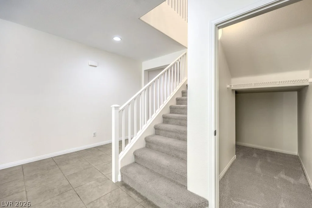 8229 San Mateo, North Las Vegas, NV 89085
