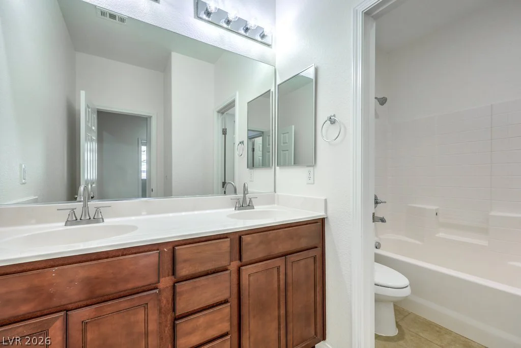 8229 San Mateo, North Las Vegas, NV 89085