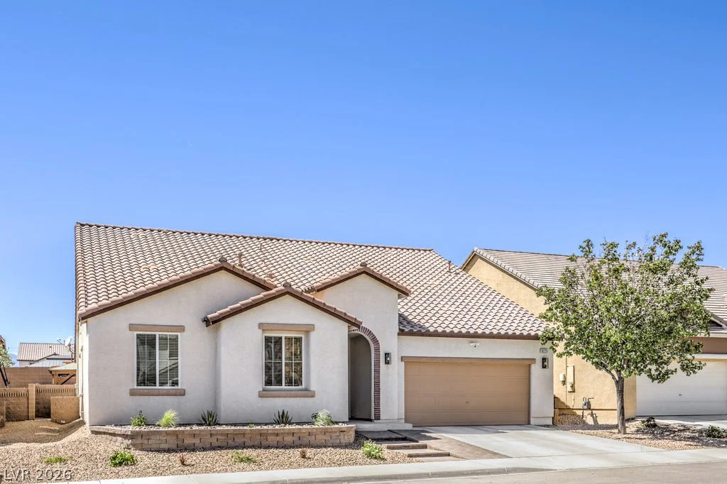 8229 San Mateo, North Las Vegas, NV 89085