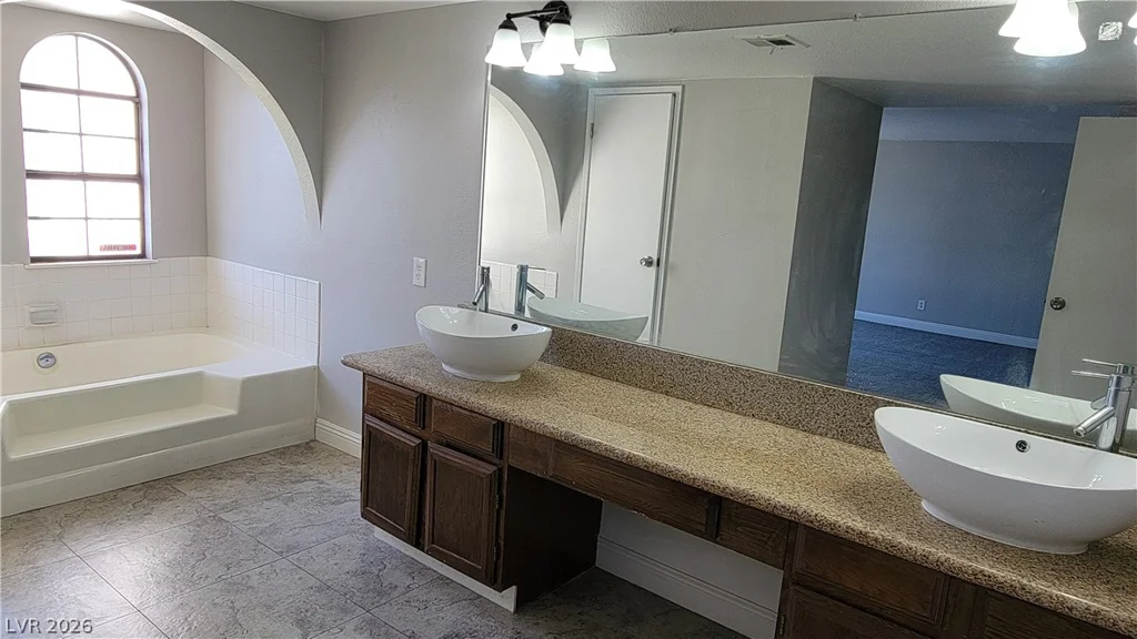 4930 Mozart, Las Vegas, NV 89146