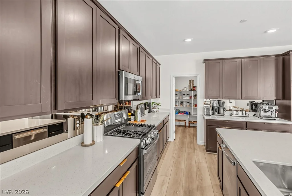 6136 Amelia Pointe, Las Vegas, NV 89166