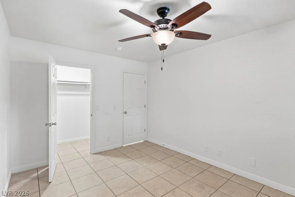 833 Hedge, Las Vegas, NV 89110