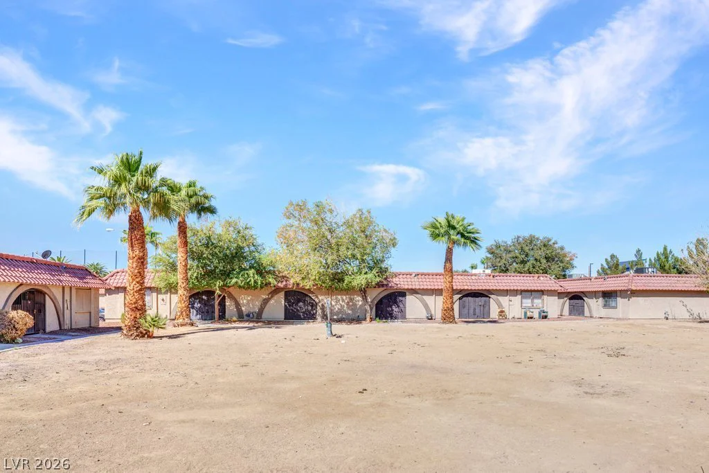 833 Hedge, Las Vegas, NV 89110