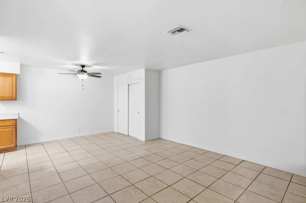 833 Hedge, Las Vegas, NV 89110