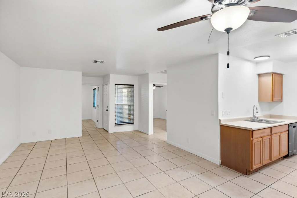 833 Hedge, Las Vegas, NV 89110