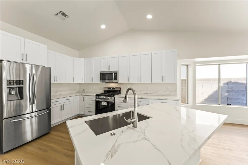 4330 Cobblehill, North Las Vegas, NV 89032