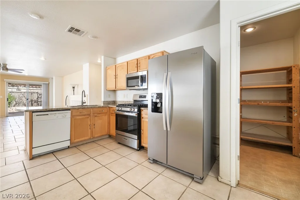 769 Salt Flats, Henderson, NV 89011