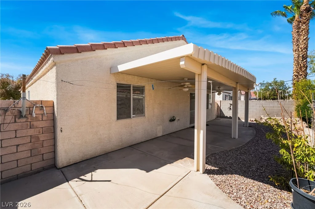 769 Salt Flats, Henderson, NV 89011