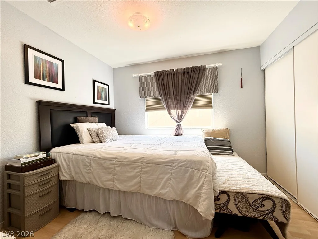 2305 Loggerhead, Las Vegas, NV 89117