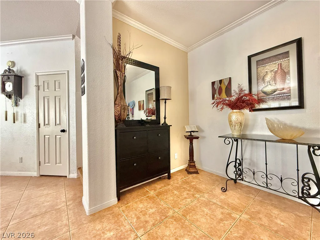 2305 Loggerhead, Las Vegas, NV 89117