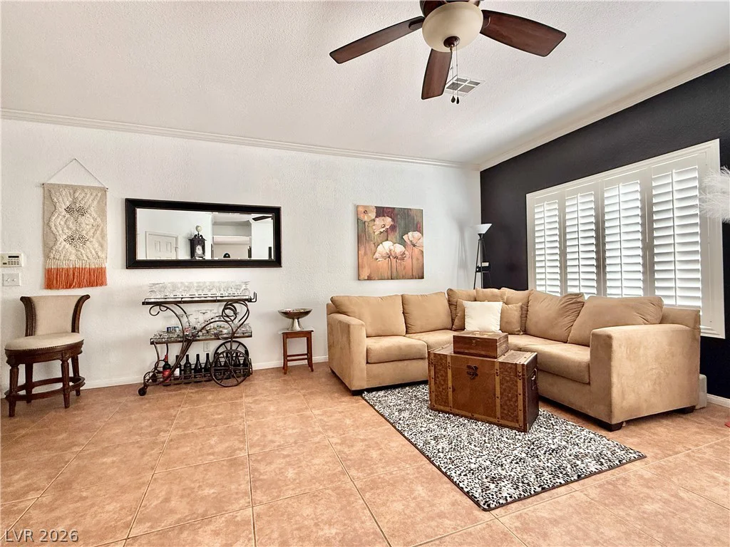 2305 Loggerhead, Las Vegas, NV 89117