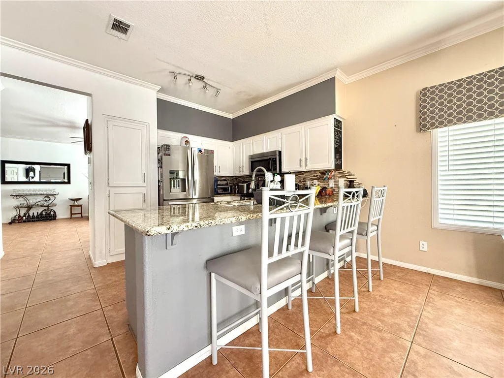 2305 Loggerhead, Las Vegas, NV 89117