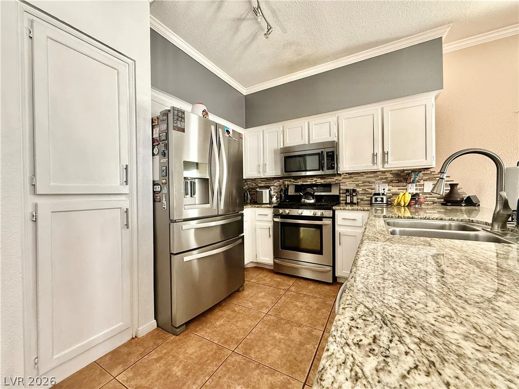 2305 Loggerhead, Las Vegas, NV 89117