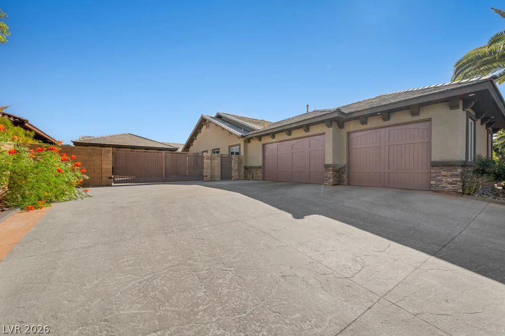 8035 Palm Cove, Las Vegas, NV 89129