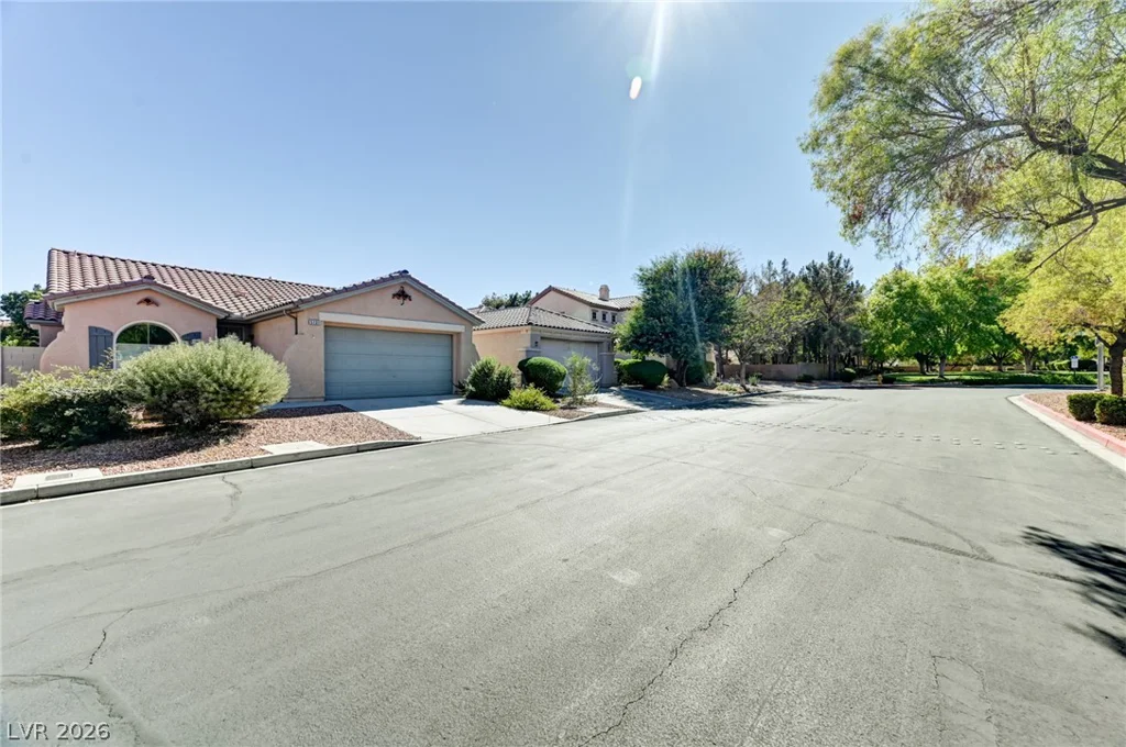 5131 Opal Crest, Las Vegas, NV 89131
