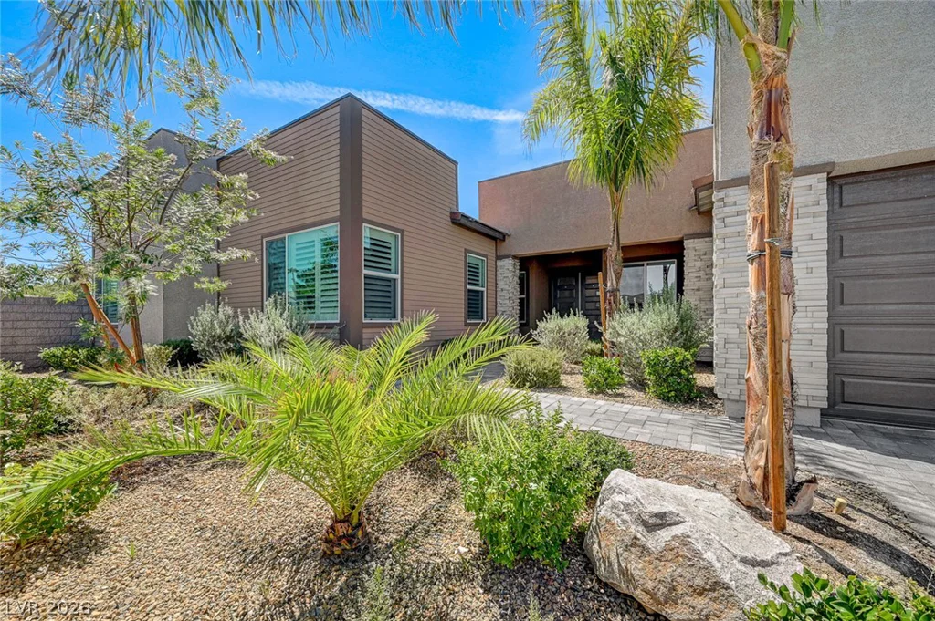 2689 Pioneer Estates, Las Vegas, NV 89117