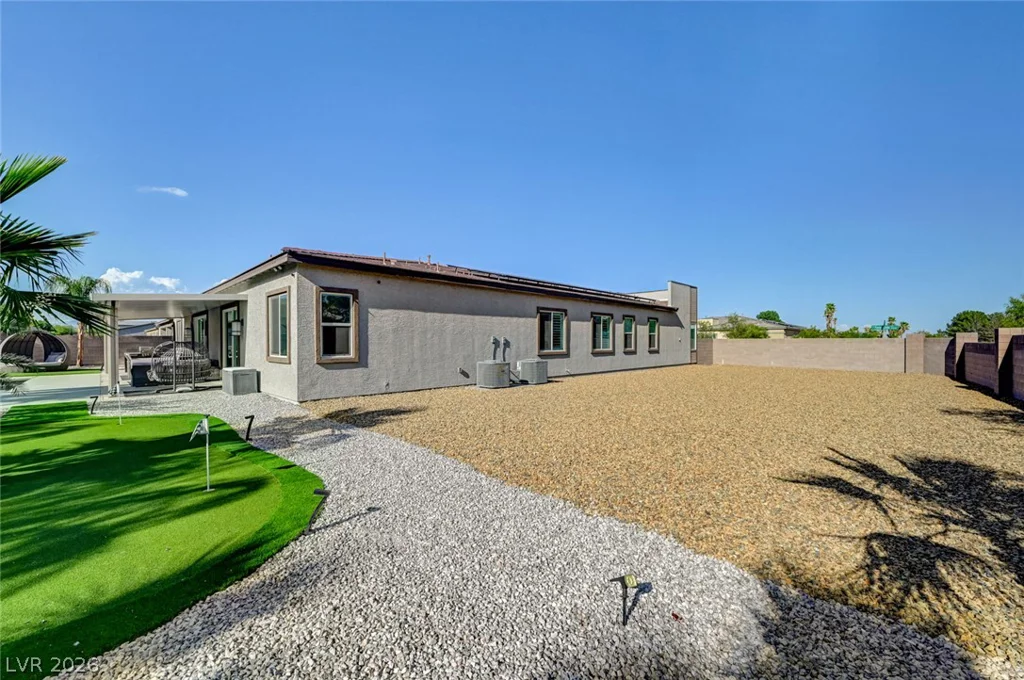 2689 Pioneer Estates, Las Vegas, NV 89117