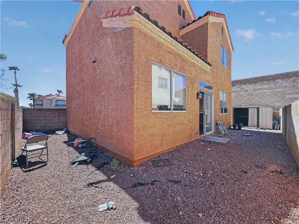 6664 Goldencreek, Las Vegas, NV 89108