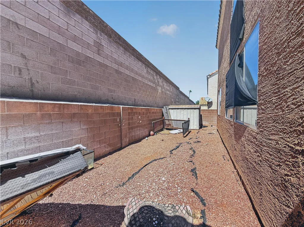 6664 Goldencreek, Las Vegas, NV 89108