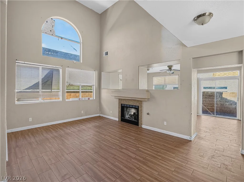6664 Goldencreek, Las Vegas, NV 89108