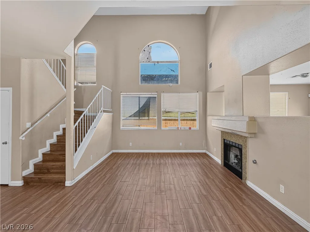 6664 Goldencreek, Las Vegas, NV 89108