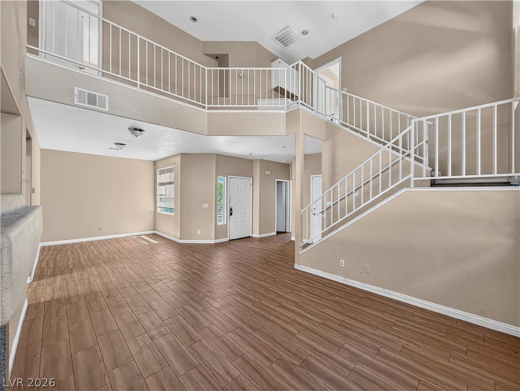 6664 Goldencreek, Las Vegas, NV 89108