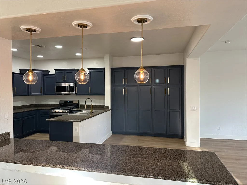 5728 Flying Birdie, Las Vegas, NV 89122