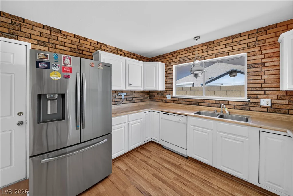 137 Sam Jonas, Las Vegas, NV 89145