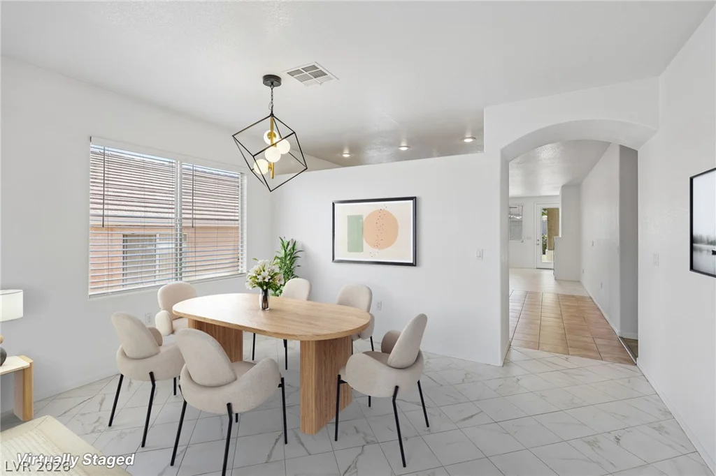 10669 Oak Crest, Las Vegas, NV 89144