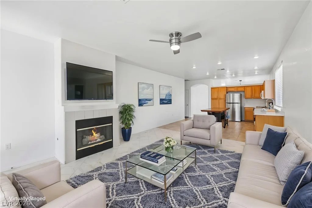 10669 Oak Crest, Las Vegas, NV 89144