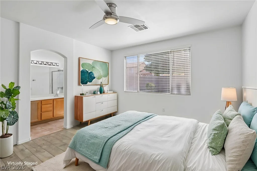 10669 Oak Crest, Las Vegas, NV 89144
