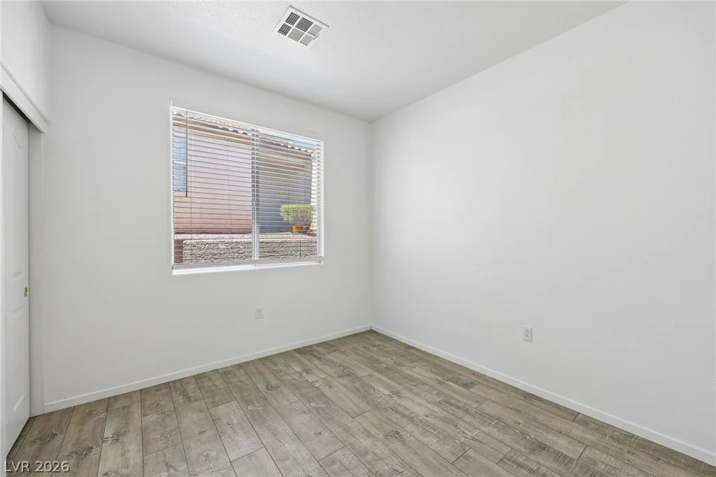 10669 Oak Crest, Las Vegas, NV 89144