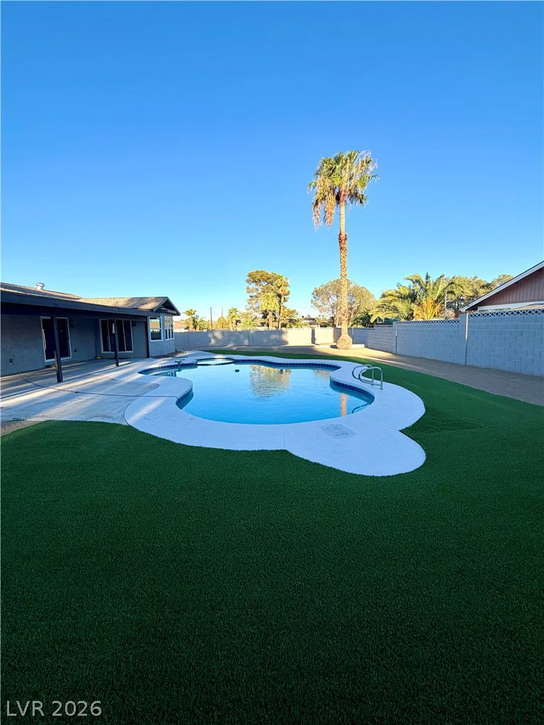 2755 Torrey Pines, Las Vegas, NV 89146