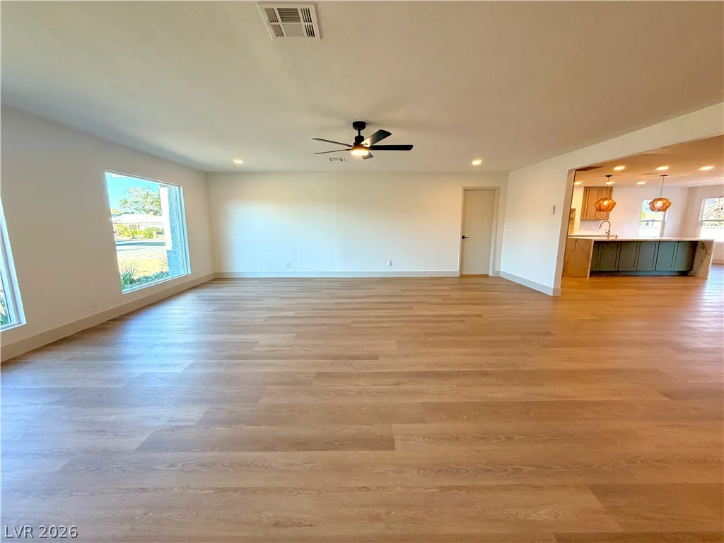 2755 Torrey Pines, Las Vegas, NV 89146