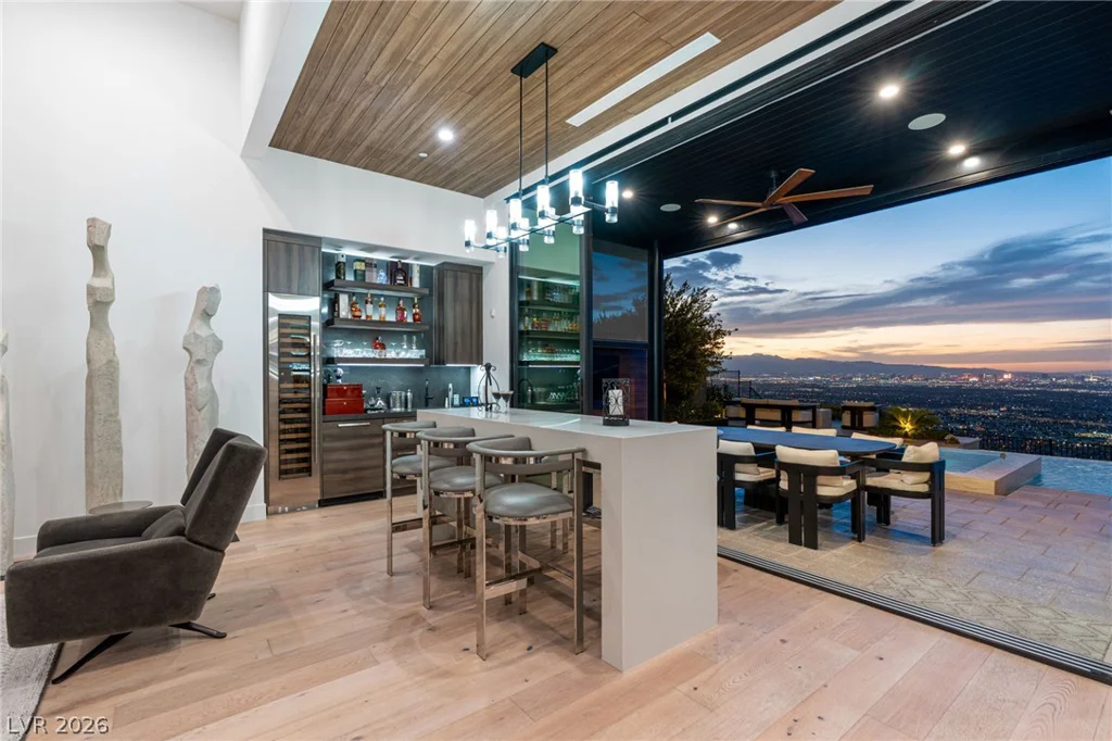 651 Overlook Rim, Henderson, NV 89012