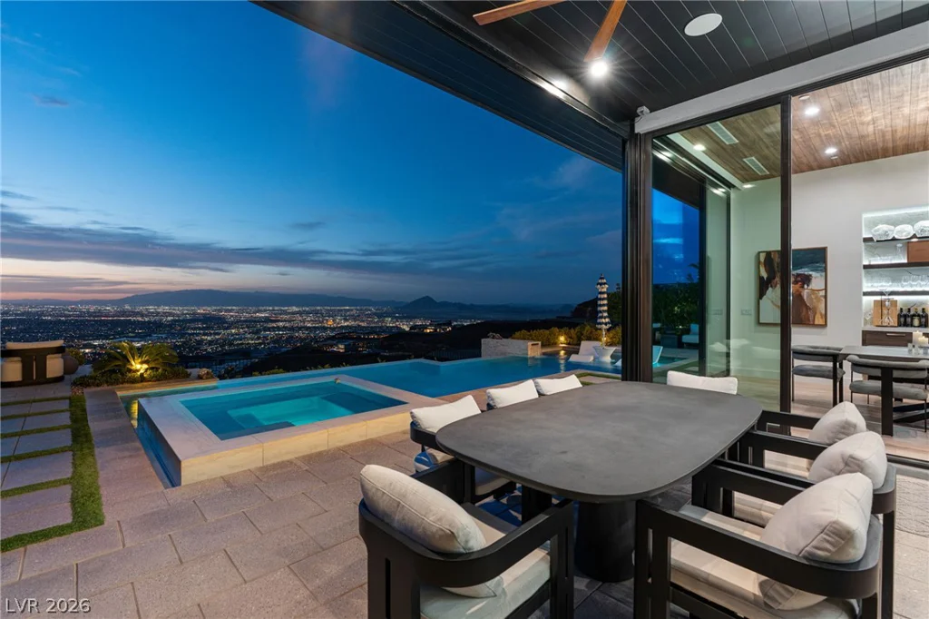 651 Overlook Rim, Henderson, NV 89012